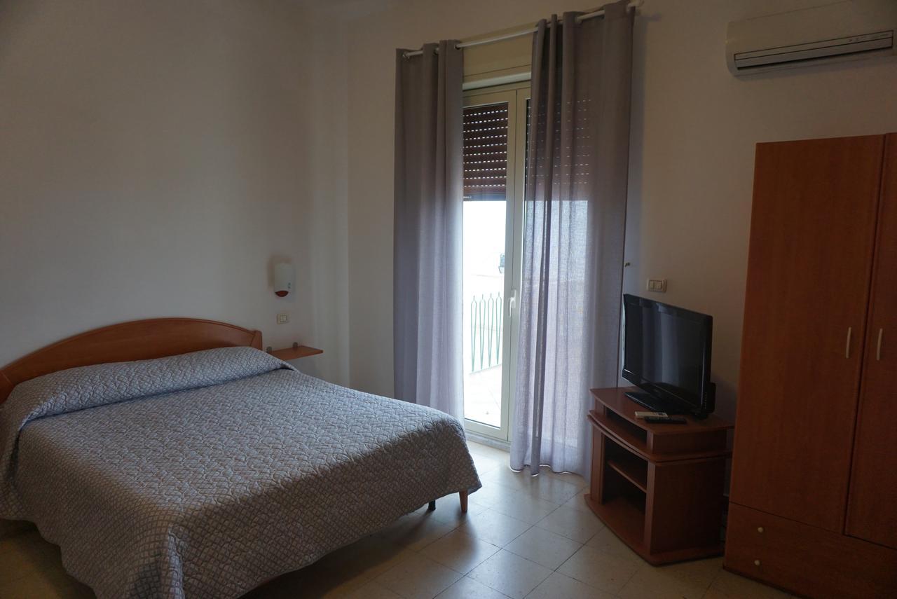 Souvenir Hotel